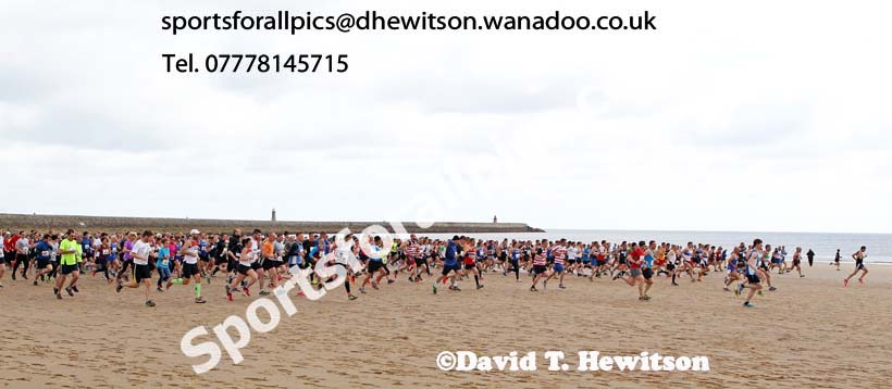 Start of the Pier to Pier, South Shields to Roker. Photo: David T. Hewitson/Sports for All Pics